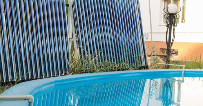 pool with solar colletors for water heating