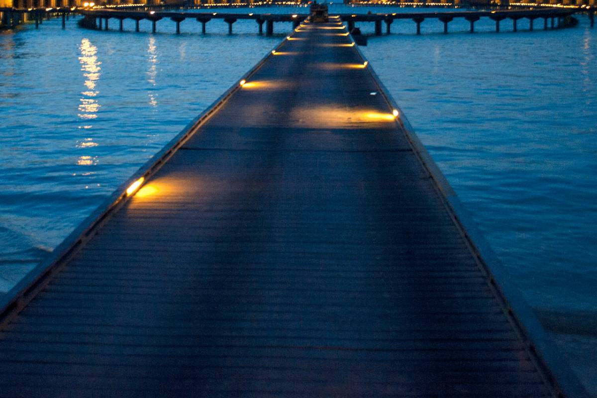 10 Best Solar Dock Lights in 2023