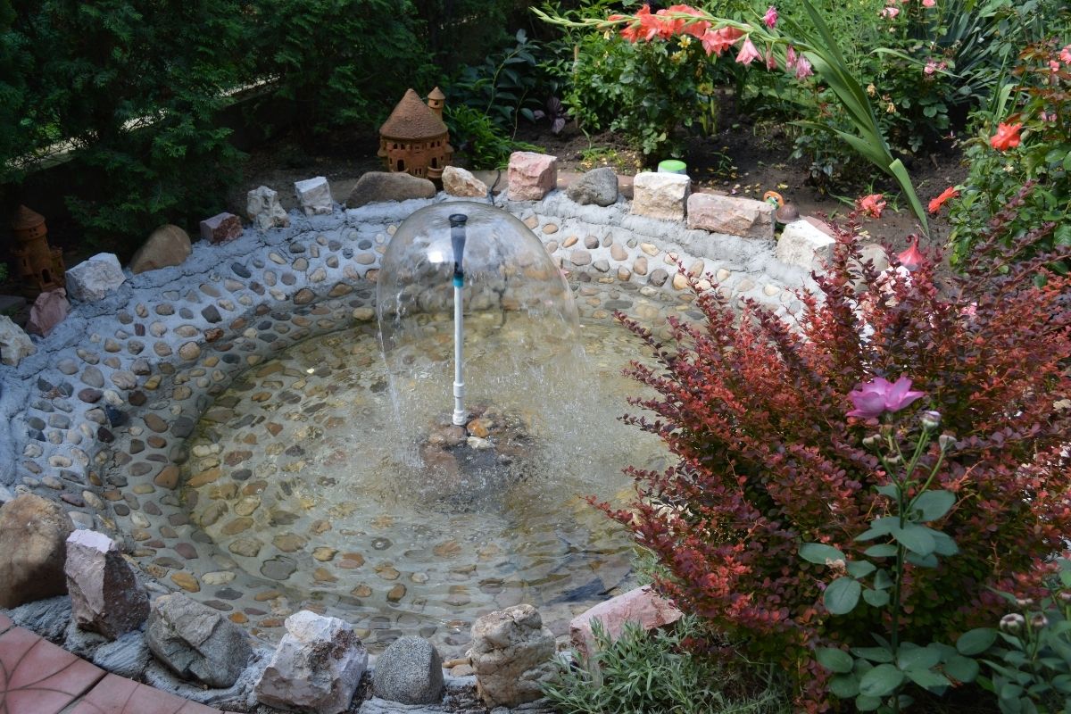 What Size Solar Water Fountain Pump Do I Need