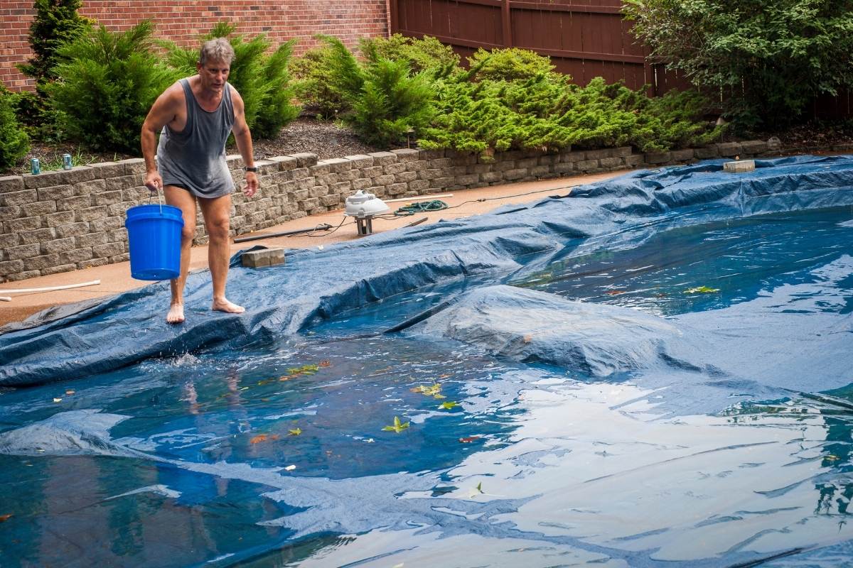 How to Clean a Solar Pool Cover