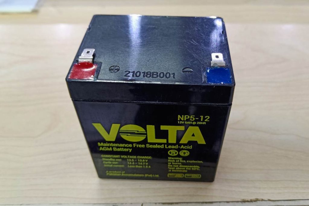 Volta rechargeable battery on table