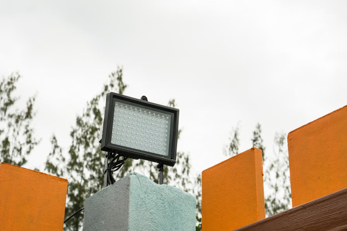 Illuminating the Future: Integrating Solar Lights for Sustainable Construction Projects